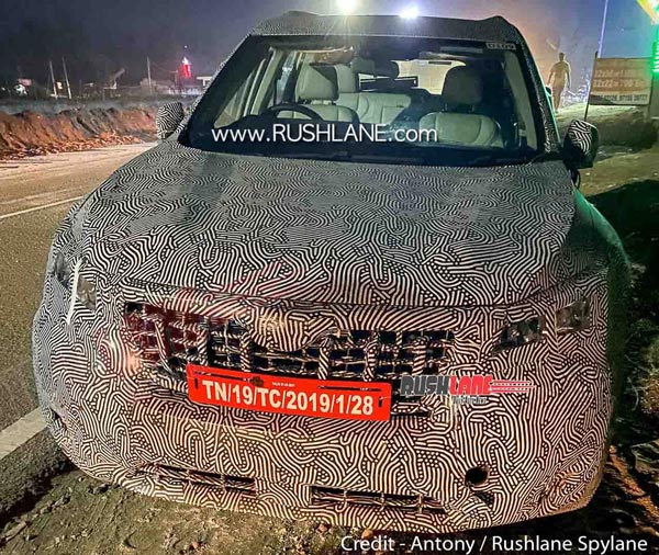 Spy Pics: New-Generation Mahindra XUV500 Spied With Panoramic Sunroof & Other New Features & Equipment