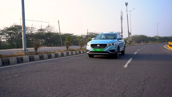 MG Motor ZS Petrol SUV Spotted Testing Once Again Ahead Of Its Launch: Read More To Find Out!