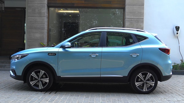 MG Motor ZS Petrol SUV Spotted Testing Once Again Ahead Of Its Launch: Read More To Find Out!