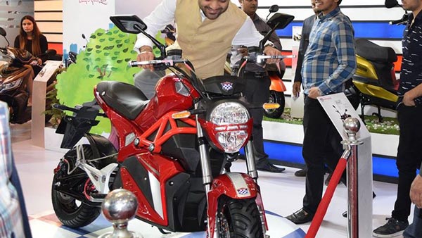 Okinawa Oki100 Electric Bike Teased Ahead Of Launch: Expected Price, Specs, Features, Range & Other Details
