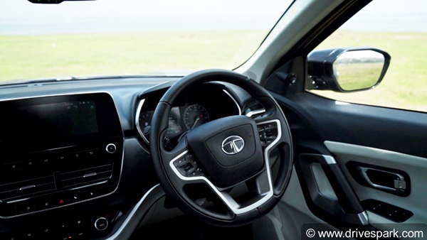 2021 Tata Safari Review (First Drive): Performance, Handline, Specs, Features, Design, Expected Price, Rivals & Other Details