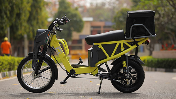 Geliose Hope Electric Moped Launched In India At Rs 46,999: Range, Charging, Specs, Features & Other Details