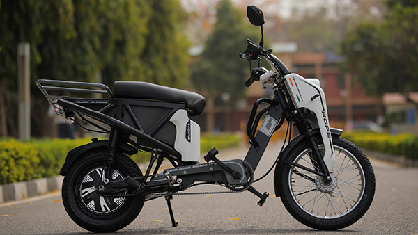Geliose Hope Electric Moped Launched In India At Rs 46,999: Range, Charging, Specs, Features & Other Details