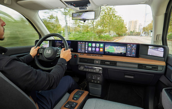Honda e WinsThe '2021 World Urban Car Of The Year' Award