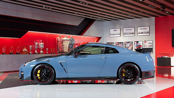 2022 Nissan GT-R Nismo Revealed: Features Aesthetic Changes and Performance Upgrades