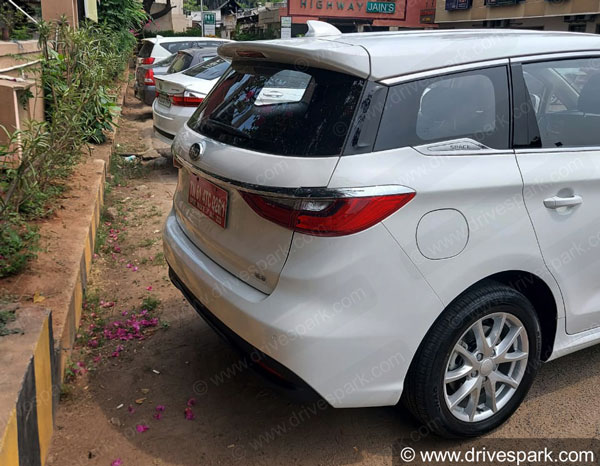 Spy Pics: BYD e6 Electric MPV Spotted Testing Again Ahead Of Expected India Launch