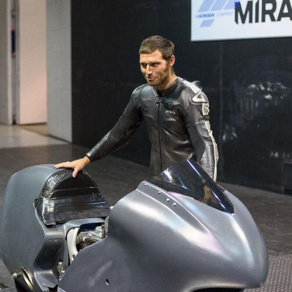 Guy Martin To Ride 860Bhp Hayabusa To 300Mph (482.8Km/h) Barrier In Standing Start One Mile Record Run