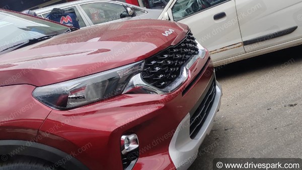 New Kia Sonet Spotted Ahead Of India Launch With New Logo: Specs, Features, Variants & Other Details