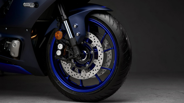 2022 Yamaha YZF-R7 Globally Unveiled: Specs, Design, Performance, Engine, Features, India Launch & Other Details