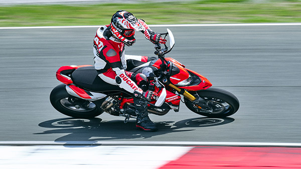 New Ducati Hypermotard 950 (2020) Unveiled: Variant, Specs, Features, Changes, India Launch & Other Details