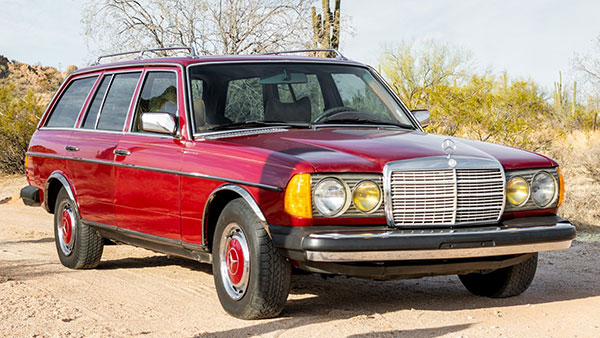 1979 Mercedes-Benz W123 Clocks More Than 12.6 Lakh Kilometres; Put Up For Auction