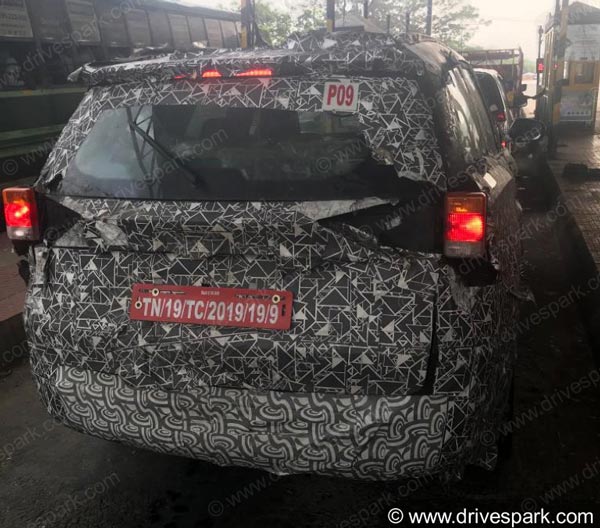 Spy Pics: Mahindra XUV700 Infotainment Playing Movie On Touchscreen Display Spotted; New Features Revealed Ahead Of India Launch