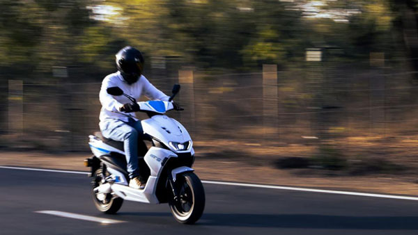 White Carbon Motors GT5 Electric Scooter Launched In India Starting At Rs 1.15 Lakh: Design, Specs, Range, Charging & Other Details
