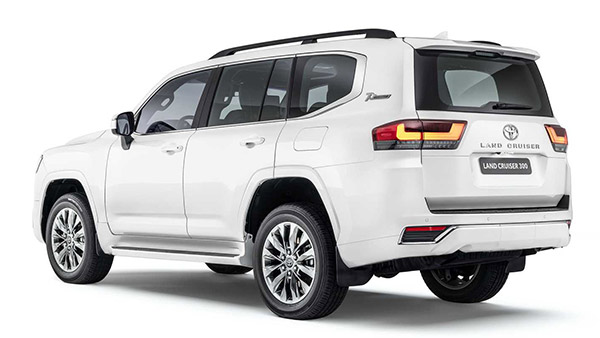 All-New Toyota Land Cruiser LC300 Revealed: Gets New Engine Options & Advanced Electronics
