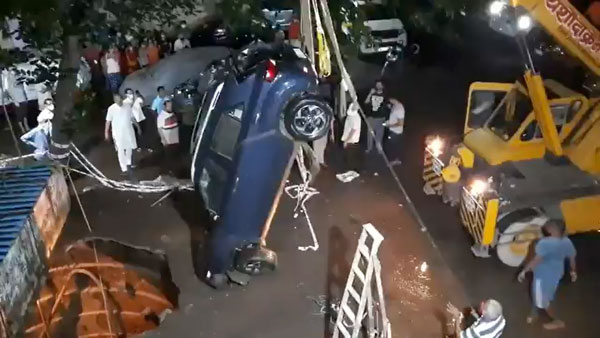 Car Falls Into Sinkhole At Mumbai Parking Lot — Shocking Visuals Surface; Hyundai Venue Sinks