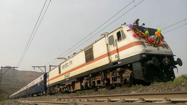 Deccan Queen Turns 90: Here Are Some Interesting Facts About The Superfast Train