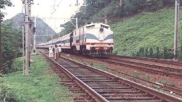 Deccan Queen Turns 90: Here Are Some Interesting Facts About The Superfast Train
