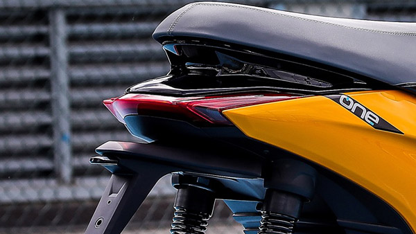 Piaggio One, One+ & One Active Electric Scooters Technical Specs Revealed