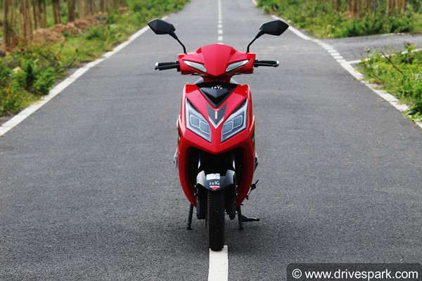 EeVe Atreo Electric Scooter Review: Performance, Ride & Handling, Specs, Range, Features & All Other Details