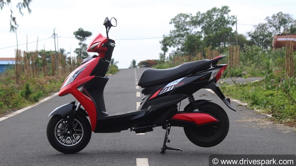 EeVe Atreo Electric Scooter Review: Performance, Ride & Handling, Specs, Range, Features & All Other Details