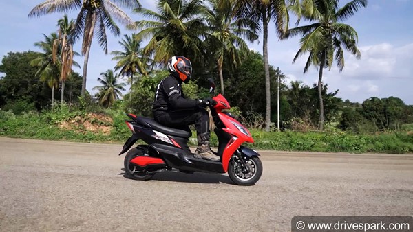 EeVe Atreo Electric Scooter Review: Performance, Ride & Handling, Specs, Range, Features & All Other Details