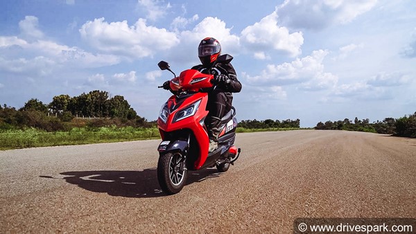 EeVe Atreo Electric Scooter Review: Performance, Ride & Handling, Specs, Range, Features & All Other Details