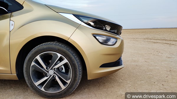 Tata Motors Celebrates The 1 Lakh Unit Rollout Milestone Of Tata Altroz