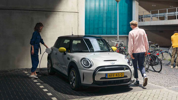 Mini Cooper SE EV Pre Bookings Open Online Ahead Of Launch