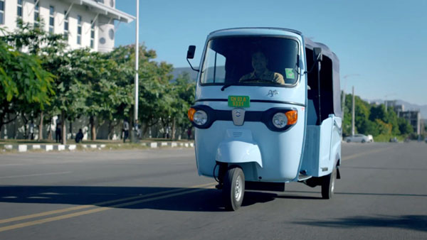Piaggio Opens EV Three Wheeler Experience Centre in Mumbai