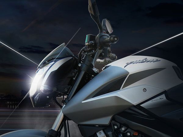 TVS Apache RTR 200 4V Vs Bajaj Pulsar NS200