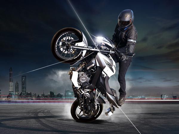 TVS Apache RTR 200 4V Vs Bajaj Pulsar NS200