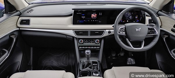 Here Is An Interesting Comparison: MG Hector Vs Mahindra XUV700