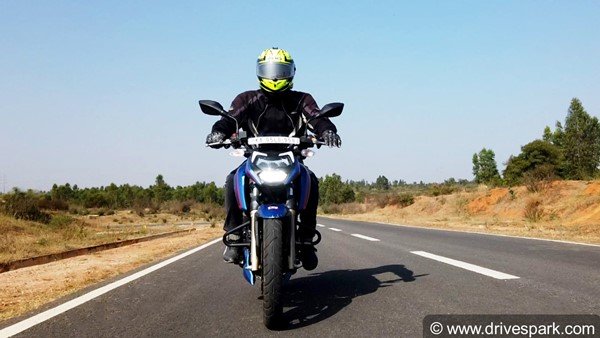 TVS Apache RTR 200 4V Vs Bajaj Pulsar NS200