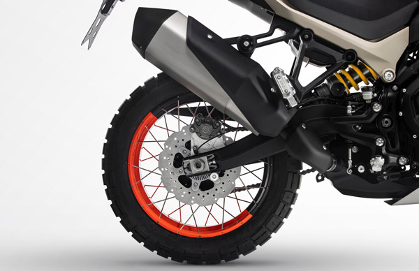 EICMA 2021: Benelli TRk 800 Revealed