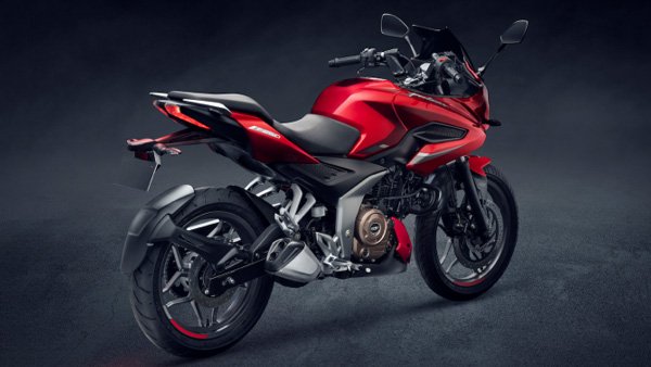 Bajaj Dominar 250 Vs Bajaj 250; Which One Should You Pick?