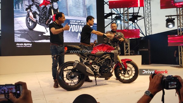 IBW 2021: Honda CB300R BS6 Unveiled - Specs|Features|Images