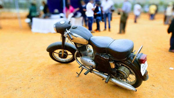 Classic Legends Reveals Yezdi Launch Date?