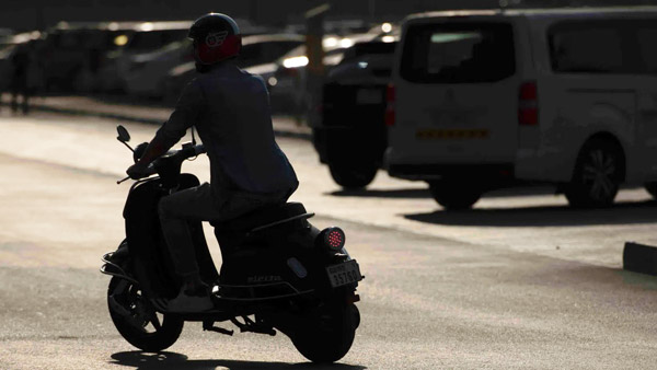 One-Moto Launches Electra Electric Scooter In India: Company Claims 100kmph Top Speed And 150 Kms Range