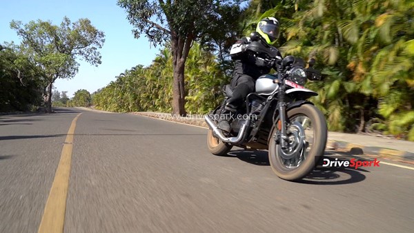 Royal Enfield Scram 411 Vs Yezdi Scrambler: Powertrain, Features, Price & More