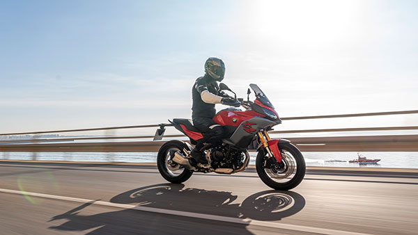 BMW F 900 XR Launched In India At Rs 12.3 Lakh