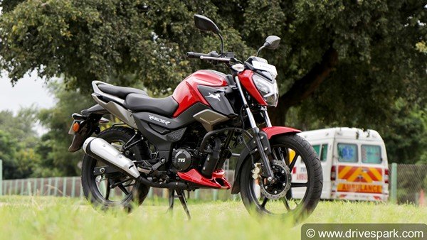 TVS மார்ச் 2022 இல் எதிர்மறையான வளர்ச்சியைப் பதிவு செய்கிறது: குறைக்கடத்தி பற்றாக்குறை வணிகத்தை பாதித்தது
