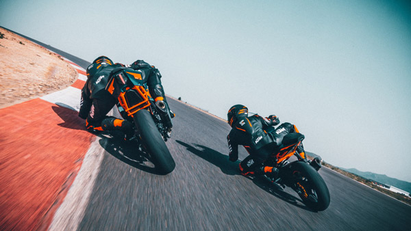 KTM RC 390 Launched At Rs 3.14 Lakhs