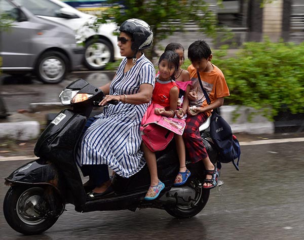 Mumbai Makes Helmet Mandatory For Pillion Riders