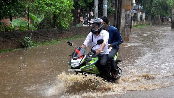 Mumbai Makes Helmet Mandatory For Pillion Riders