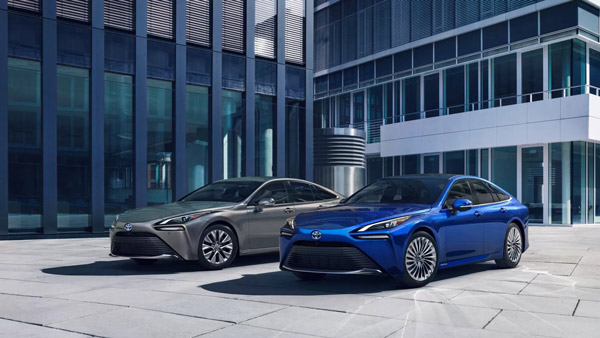 First Hydrogen Powered Toyota Mirai Gets Registered In Kerala ...