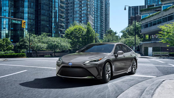 First Hydrogen Powered Toyota Mirai Gets Registered In Kerala ...