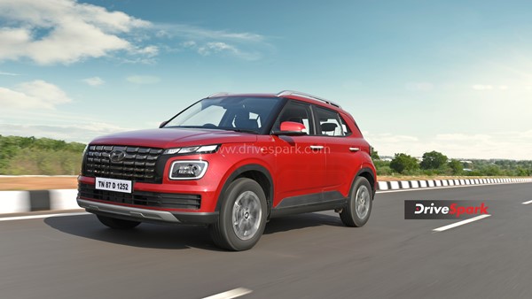 2022 Hyundai Venue Review: Design, Specs, Performance, Interiors, Features, & Other Details