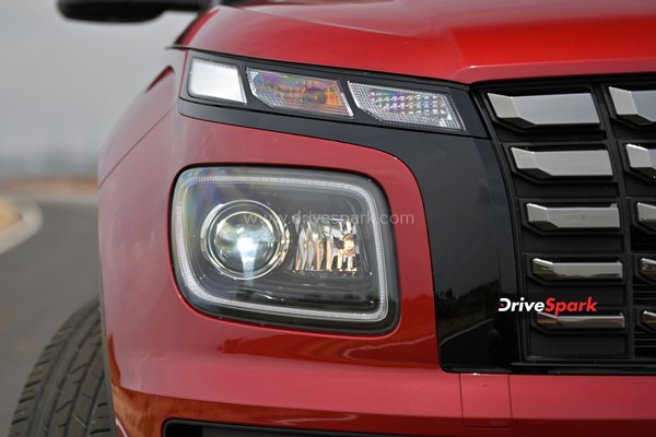 2022 Hyundai Venue Review: Design, Specs, Performance, Interiors, Features, & Other Details
