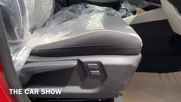 2022 Hyundai Venue Top Model Exterior & Interior Spied