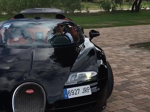 Cristiano Ronaldo's $2 Million Bugatti Veyron Grand Sport Vitesse Crashes In Spain